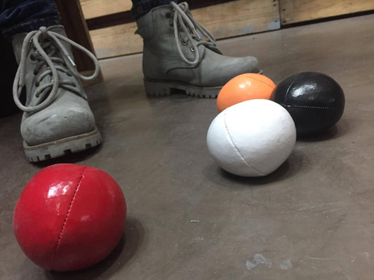 ¿con que pelotas puedo empezar a malabarear?